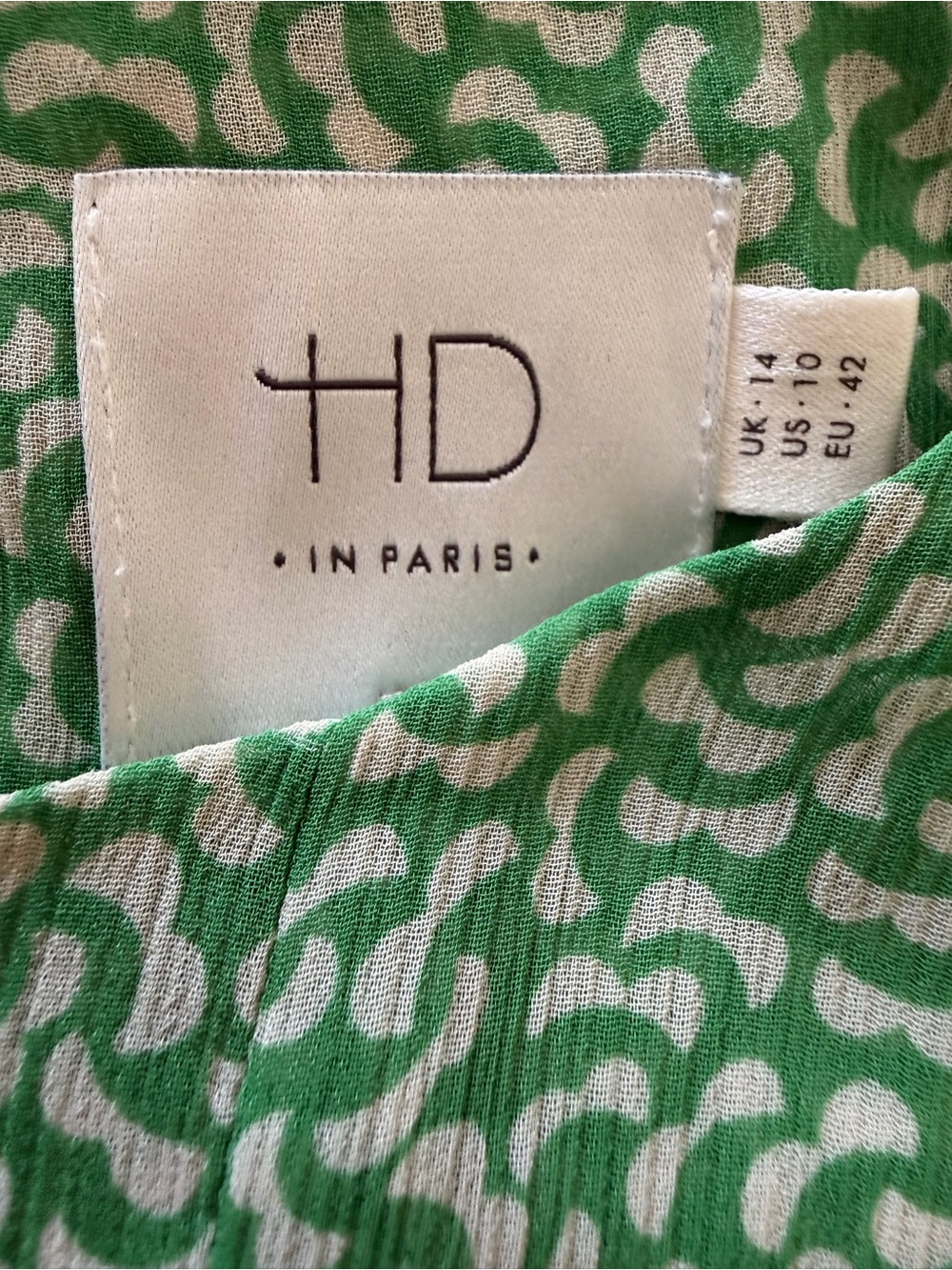 Anthropologie HD in Paris "Sungarden"
Geometric Tank Blouse, Size 10, EUC - Picture 4 of 8